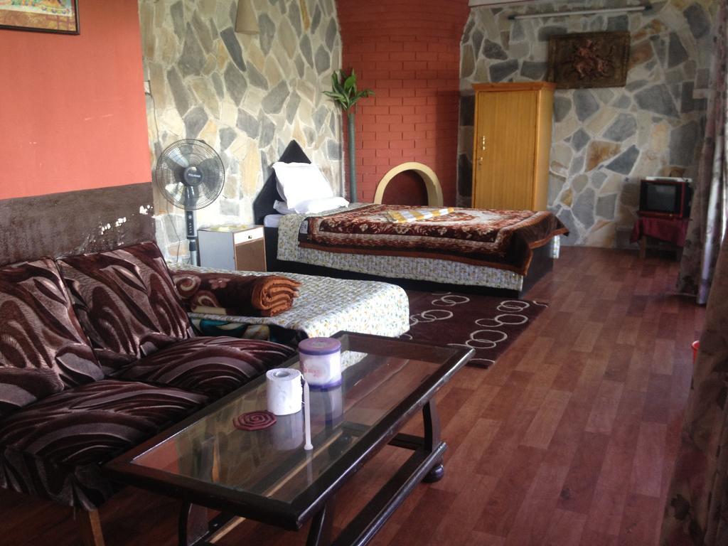 Snow View Mountain Resort Дхуликхел Номер фото